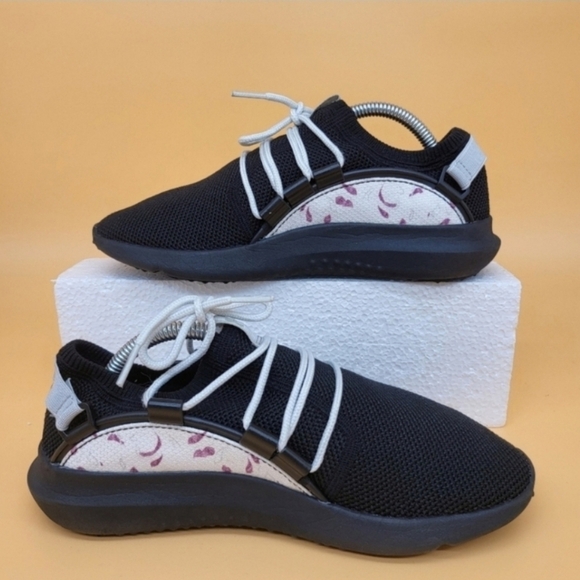 Under Armour Women's Training Shoe Size 7 - Picture 4 of 7